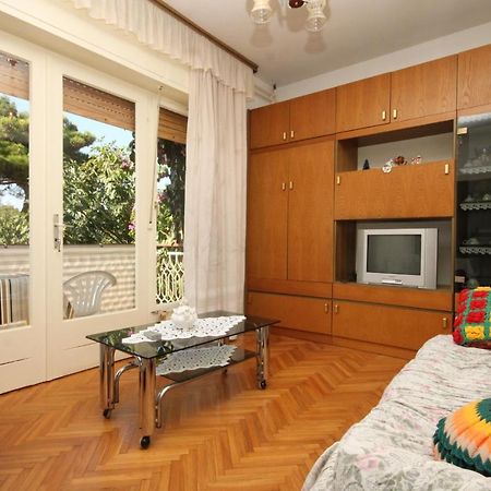 Apartments With A Parking Space Umag - 7066 Εξωτερικό φωτογραφία