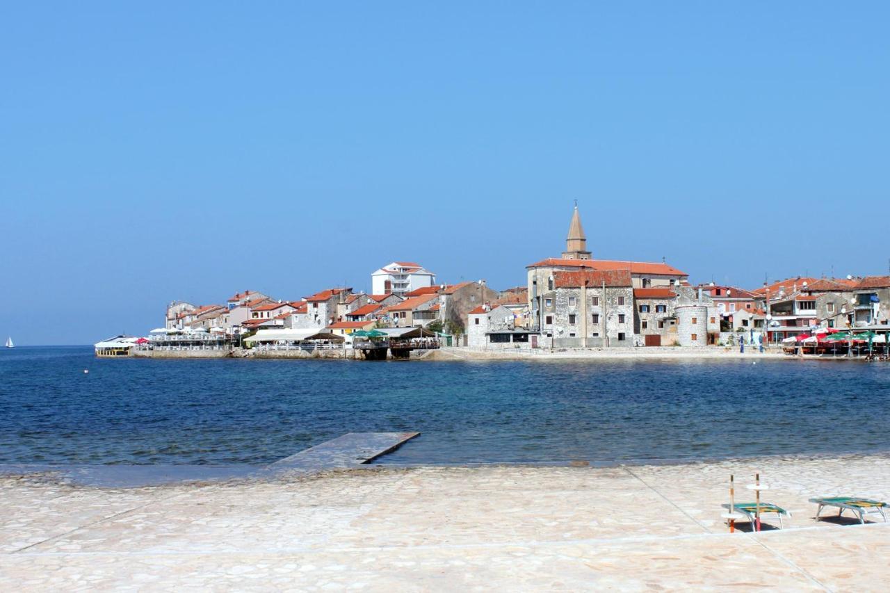 Apartments With A Parking Space Umag - 7066 Εξωτερικό φωτογραφία